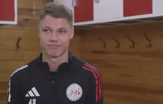 Sean Steur blij man bij Ajax