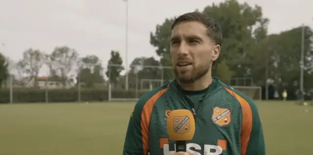 Ozan Kökcü blij in Volendam: "Goede klik"