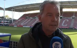 "Makkelie laat zich roepen door een van de slechtste scheidsrechters"