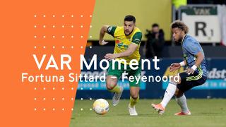 VAR Moment: Rode kaart Fortuna tegen Feyenoord