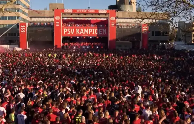 PSV: Alle hoogtepunten van de huldiging op een rij