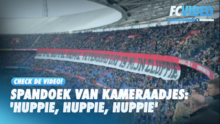 Jonge Feyenoord-fans maken prachtig spandoek voor duel met FC Emmen