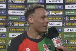 Tjaronn Chery na afloop van NEC - PSV (3-2)