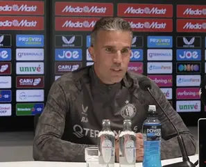 Van Persie en Feyenoord dicht bij behalen CL