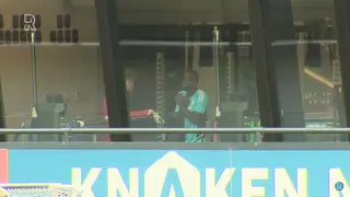 Dansende Geertruida traint binnen, Bijlow weer op het veld