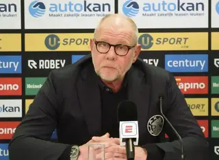 Ajax-trainer over het gênante verlies in Groningen