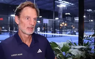 Ronald de Boer woedend: "Waar zitten dan je hersenen?"