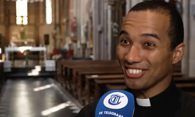 Priester reageert op gebed-sessies spelers Nederlands Elftal