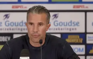 Van Persie blijft kritisch ondanks 0-4 zege bij Sparta