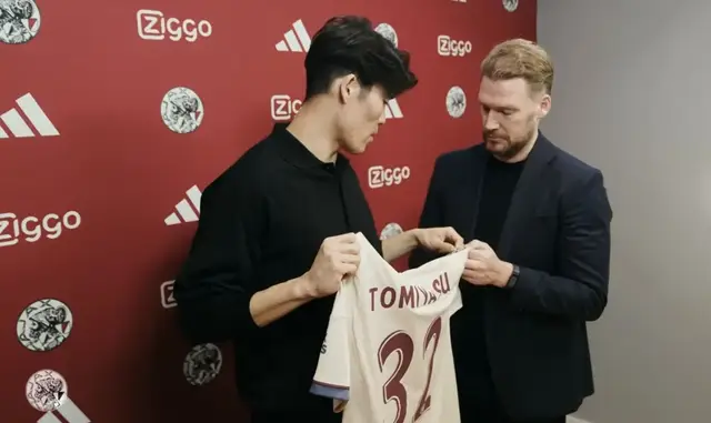 Takehiro Tomiyasu tekent contract bij Ajax