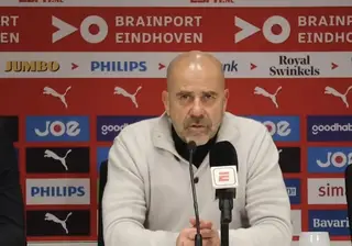Bosz vergelijkt PSV met een BMW