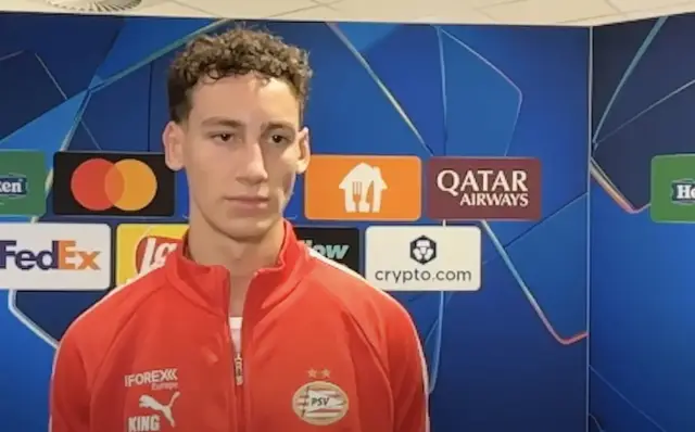 Kijkt Van Bommel af bij Gakpo of toch Robben?