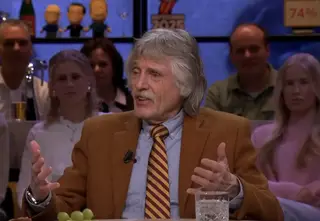 Johan Derksen hekelt boze Ron Jans: "kinderachtige man"