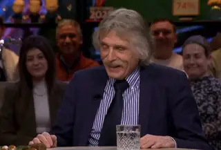 Johan Derksen verslikt zich in naam AZ-verdediger Wouter Goes