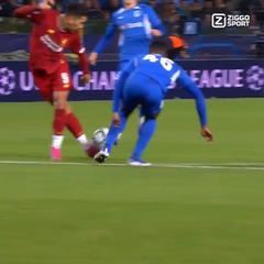 Heerlijke rabona Roberto Firmino tegen RC Genk