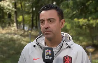 Xavi over 100ste interland van Van Dijk