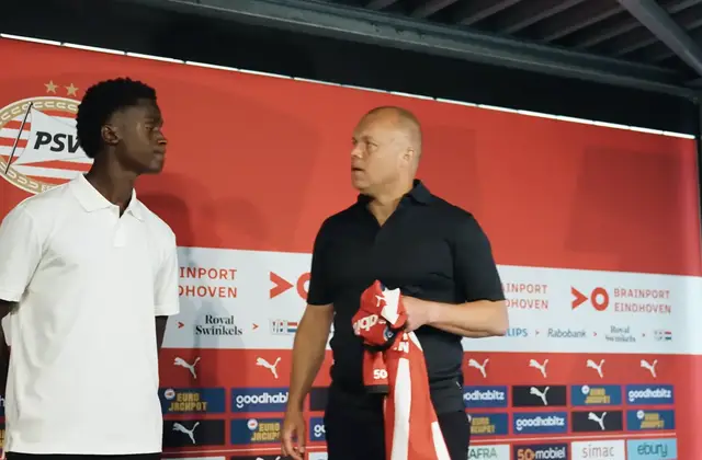 PSV neemt Ayoni Santos over van Sparta