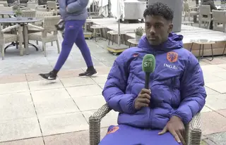 Slory reageert op kritiek en band met zijn vader