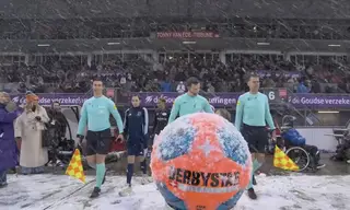 Sparta - NEC na 7 minuten gestaakt vanwege sneeuwval