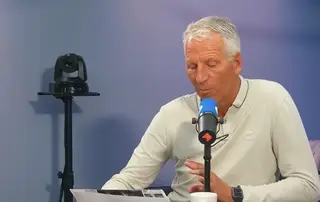 ‘Te Kloese bouwt elftal, Kroes meer makelaar’