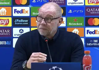 Grim dank Bounida-vervanger; eerste winst in CL