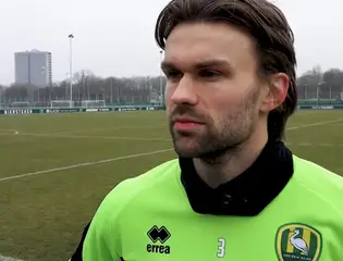 ADO-trainer Peter blij met komst Hawkins en Mulder