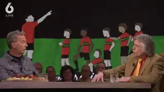 Derksen ziet nieuwe Ajax-trainer in Eredivisie rondlopen