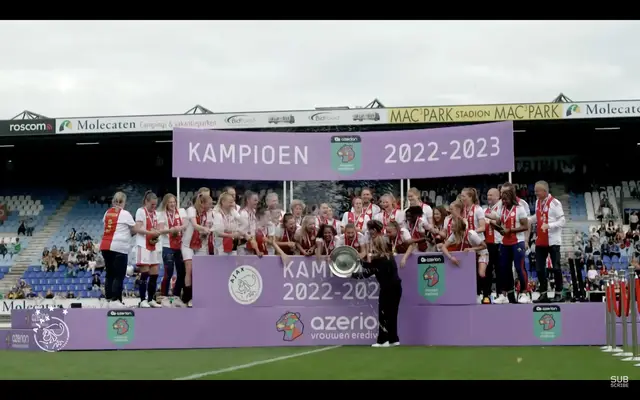Ajax vrouwen vieren kampioenschap