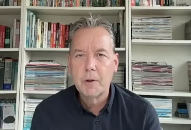 "Arne Slot moet deze geluiden heel serieus nemen"