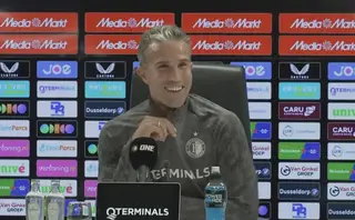 Van Persie baalt van Read-gerucht: "Klopt niets van"
