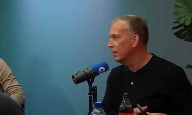 'Ajax legde al contact met Simonis voor ontslag Wolfsburg'