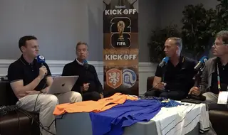 ‘Ronald Koeman laat oren hangen naar Virgil van Dijk’